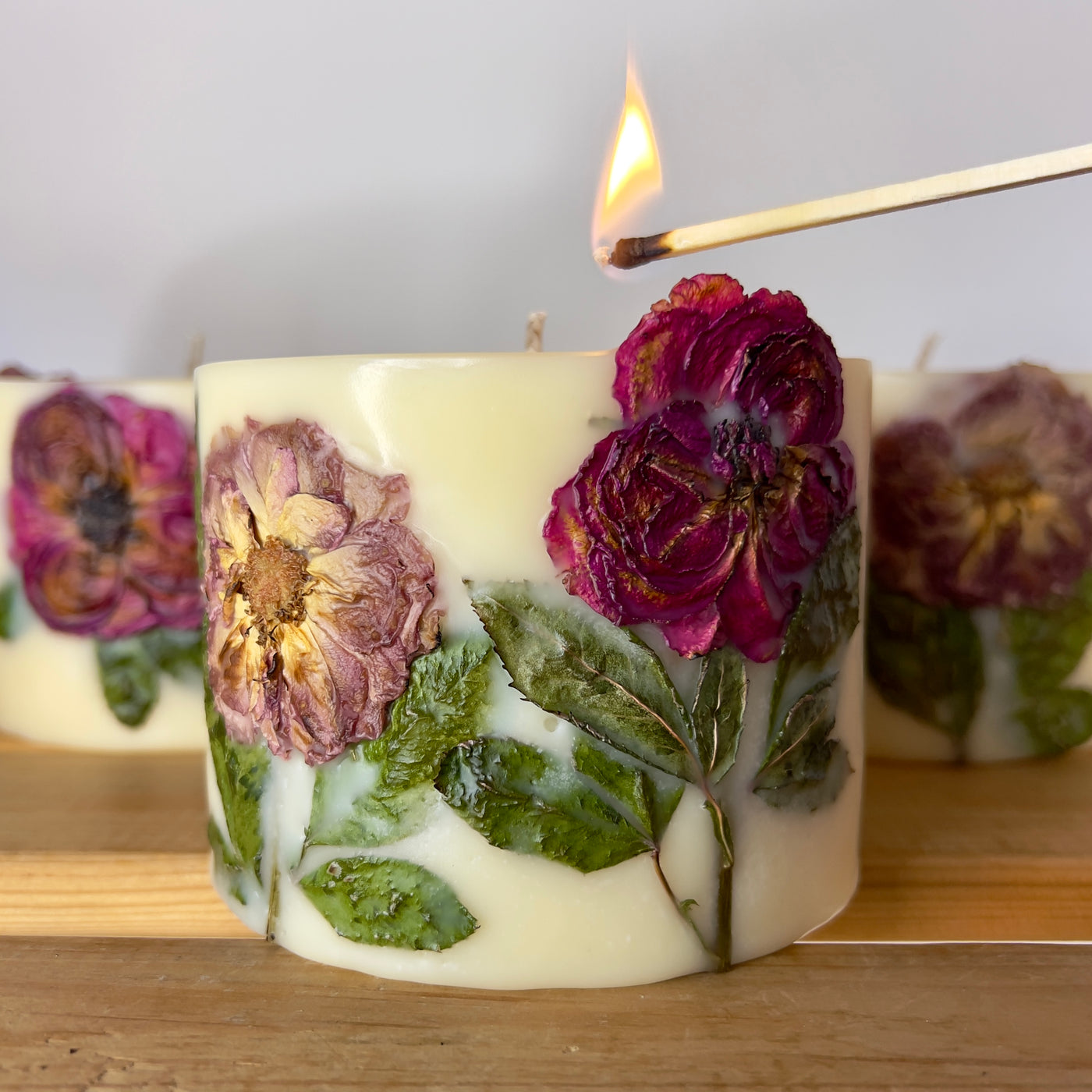 נר שושנה יצוק